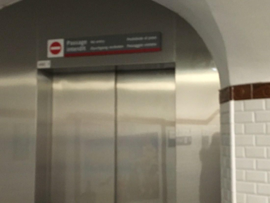 8EFEAF6E-C232-432A-85B6-62D541FAD443